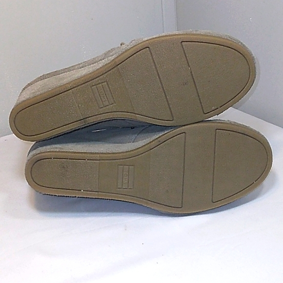 Tom's Desert Tan Genuine Suede Wedge Ankle Bootie Size 8.5 - Picture 15 of 17